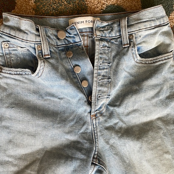 Denim Forum light blue straight leg ripped jeans, size 25. - Picture 3 of 4